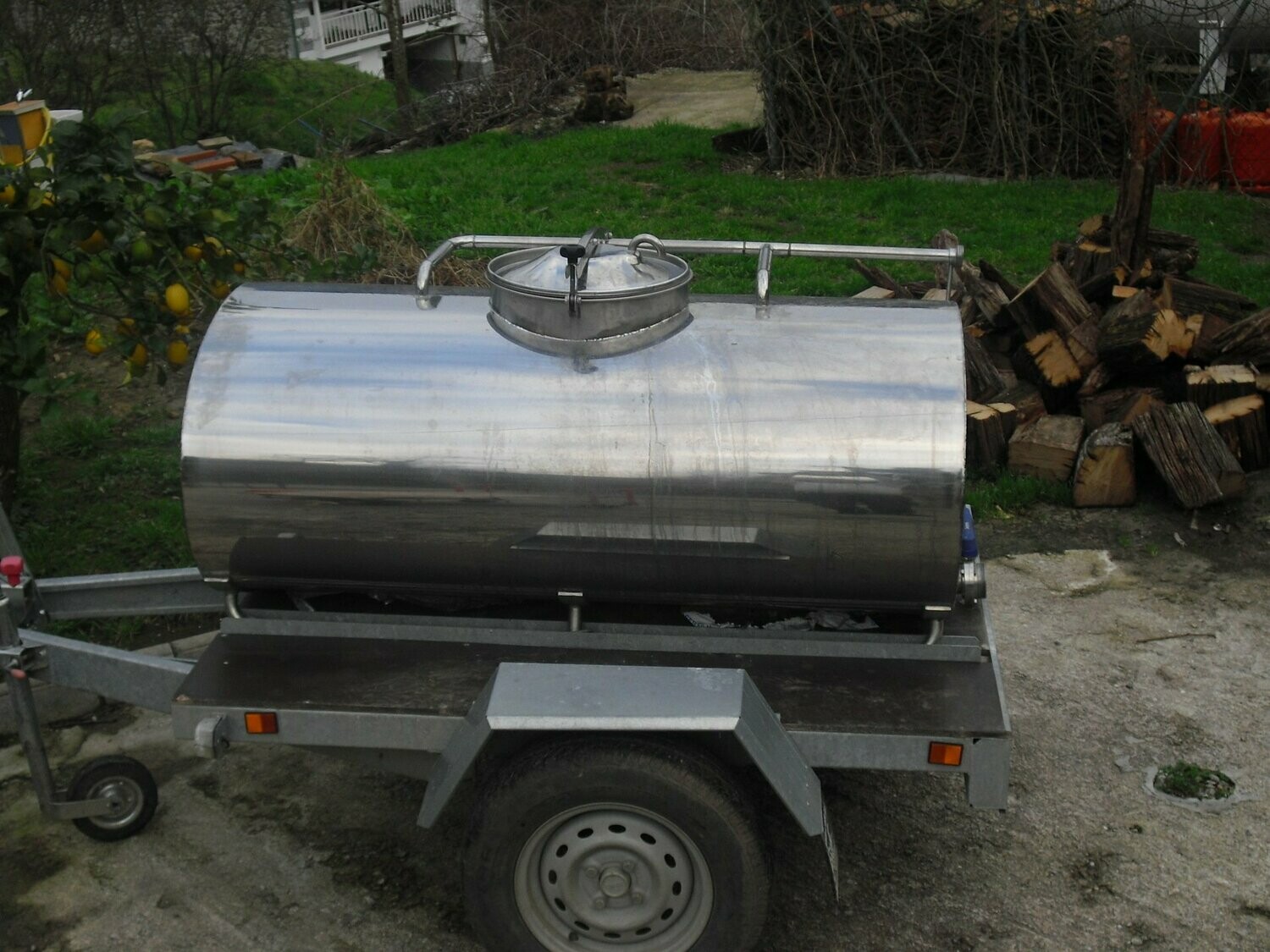 TANQUE PARA TRANSPORTAR LECHE